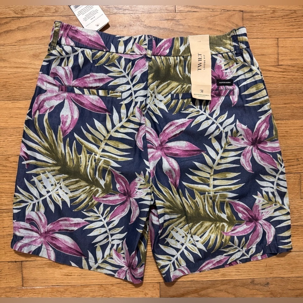 Scotch & Soda Tropical Printed Pleated Loose Fit Shorts - Picture 8 of 8